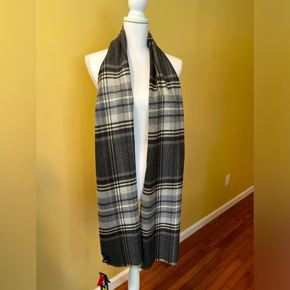 Fraas scarf, black and gray plaid. NWT